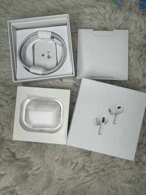 Apple White AirPods Pro Replacement Box and Cable Accessories